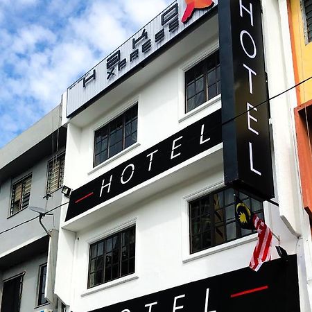 Hako Xpress Tmn Skudai Baru Hotel Exterior foto