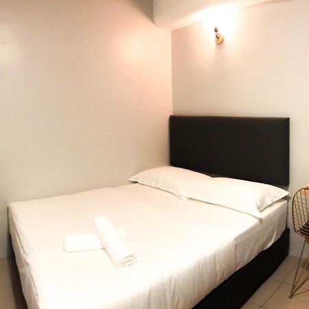 Hako Xpress Tmn Skudai Baru Hotel Exterior foto