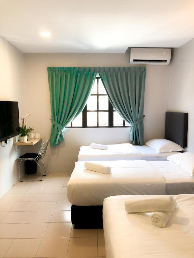 Hako Xpress Tmn Skudai Baru Hotel Exterior foto