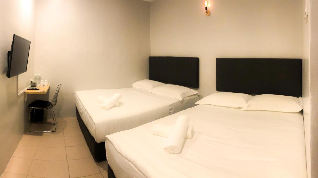 Hako Xpress Tmn Skudai Baru Hotel Exterior foto